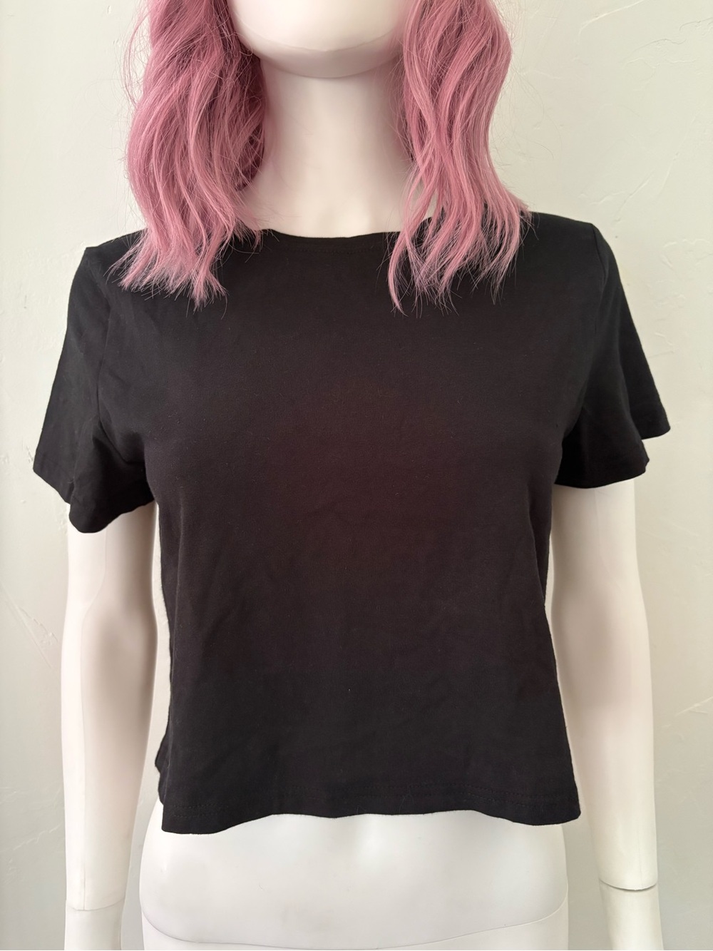 SHEIN Black Short Sleeve Crop Tee